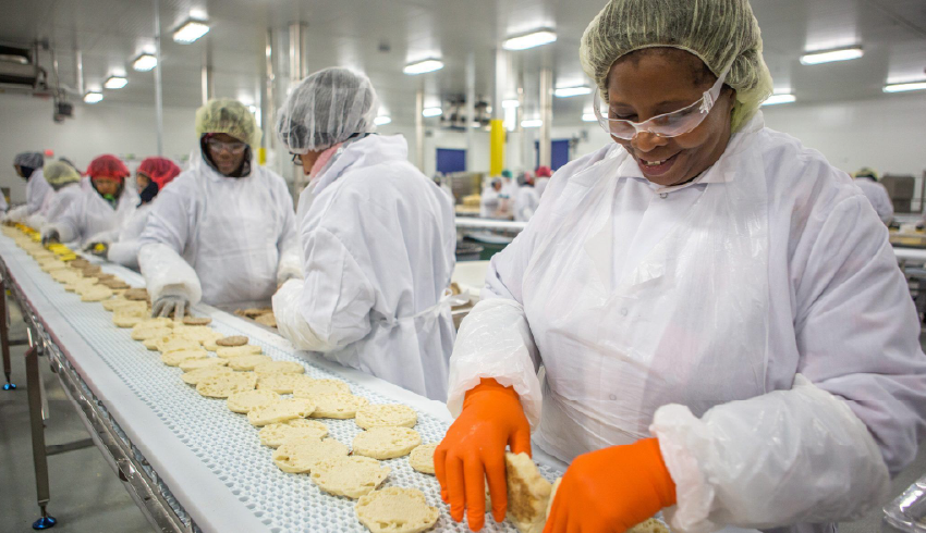 Food industry staffing — Next Employment recruits qualified production, kitchen and management talent across Canada